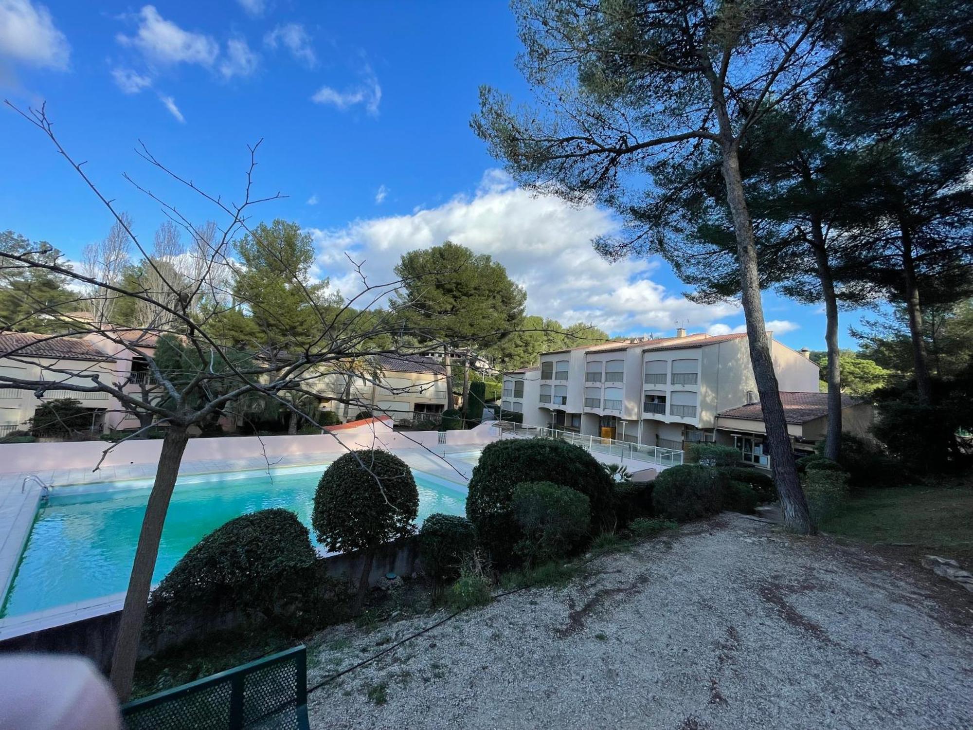 Studio Climatise Piscine Et Proche Plage Санари-сюр-Мер Экстерьер фото